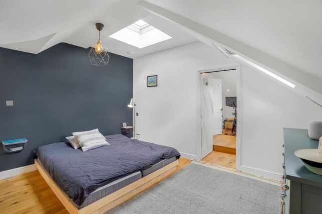 1B, Rosendale Road, London photo 4