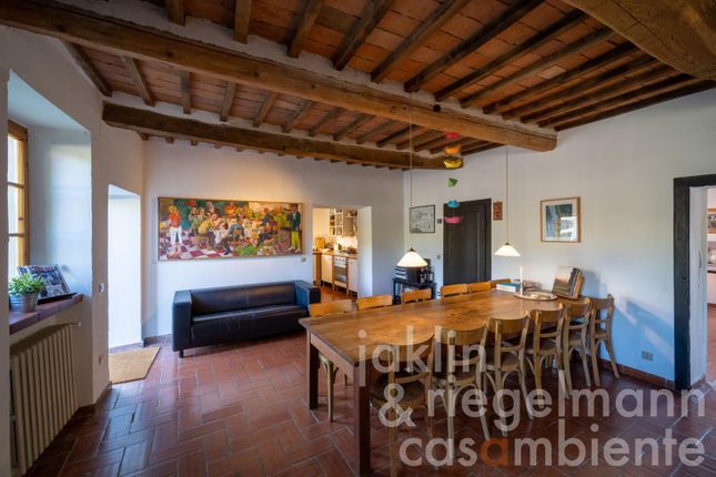 Country house for sale in Italy, Tuscany, Arezzo, Pieve Santo Stefano