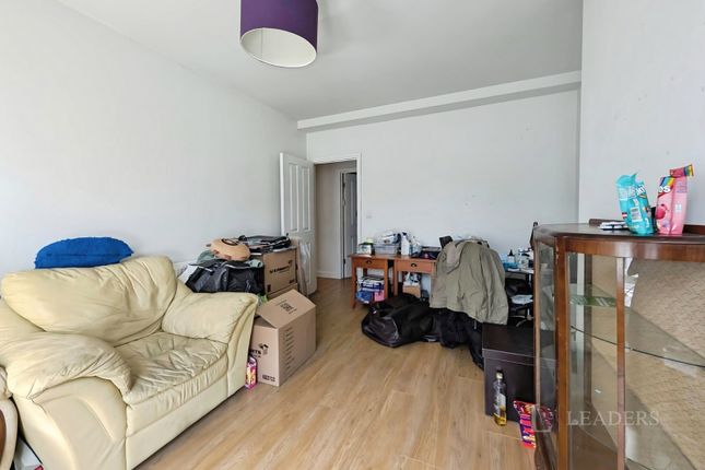 34B, High Street, Epsom photo 3