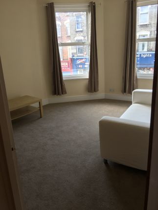 780A, Holloway Road, London photo 5