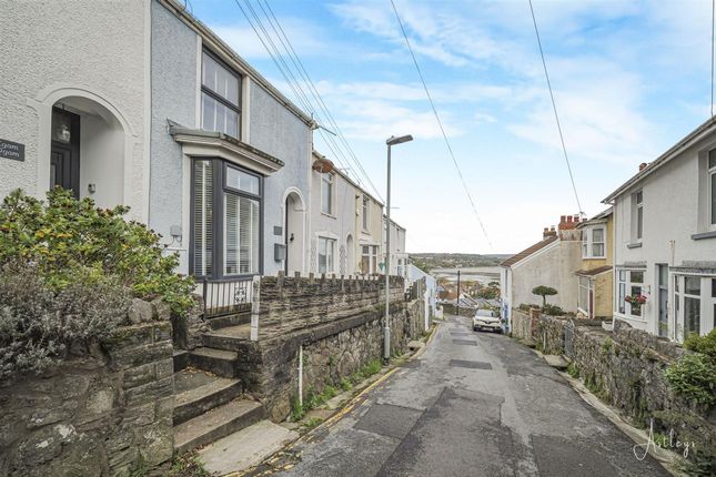 2-bed terraced on 10 Thistleboon Road, Swansea, £275,000