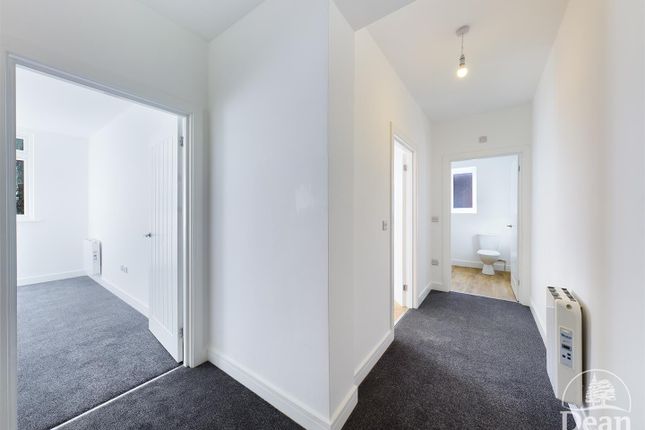 Flat 4 Cavendish  Buildings, Lydney photo 3