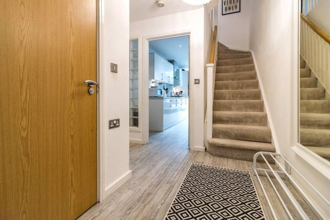 20, Mallow Drive, Greater Manchester photo 3