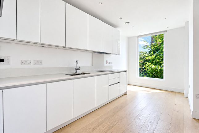 Flat 7, 1, Rochester Place, London photo 4