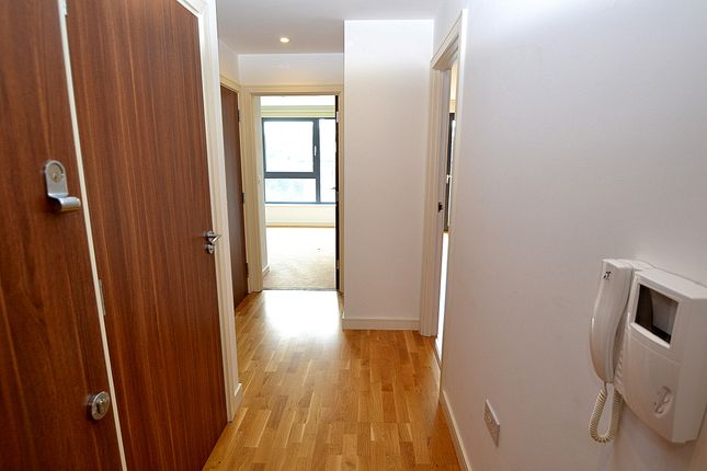 31 Putney Square, Putney Hill, Putney photo 3