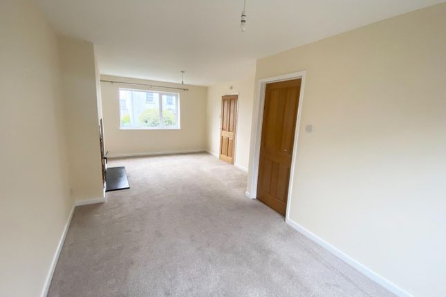 33a, High Street, Ashcott photo 4