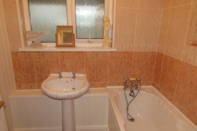 170, Heol Trelai, Cardiff photo 4