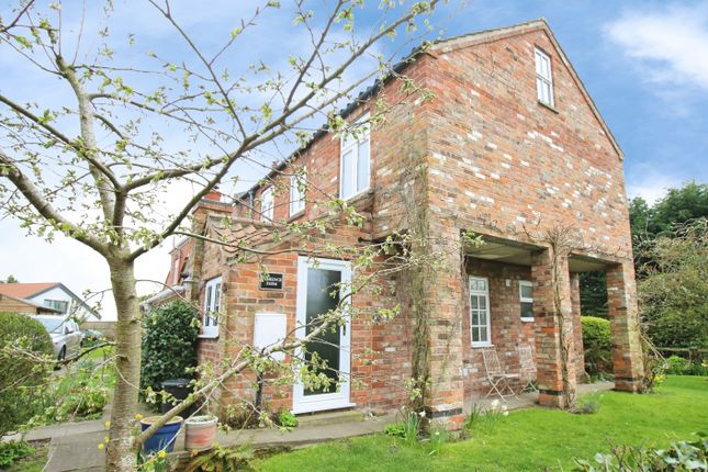2-bed house on Florence Farm, Croft Lane, Skegness, £180,000