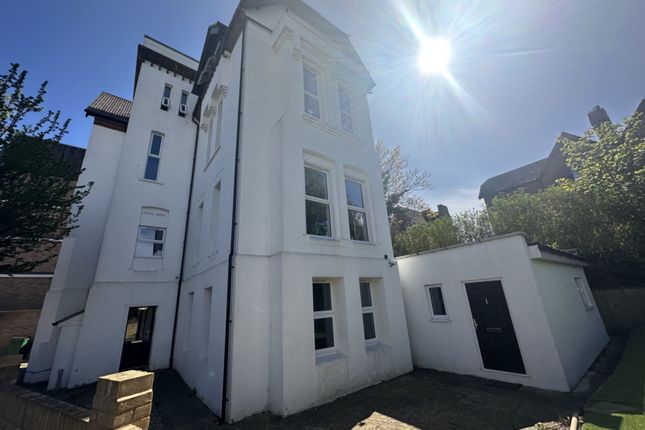 Thumbnail Flat to rent in Cheriton Gardens, Folkestone