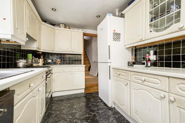 Flat for sale in St. Peters, Guildford Road, Ottershaw, Chertsey