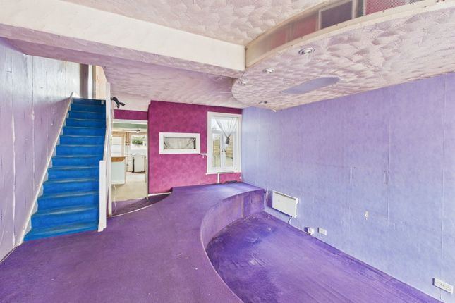 46, Queen Street, Worthing photo 4