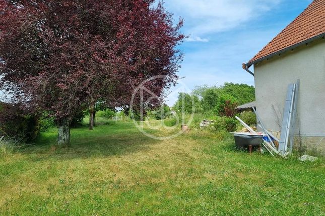 Property for sale in L'isle-Jourdain, 86150, France, Poitou-Charentes, L'isle-Jourdain, 86150, France