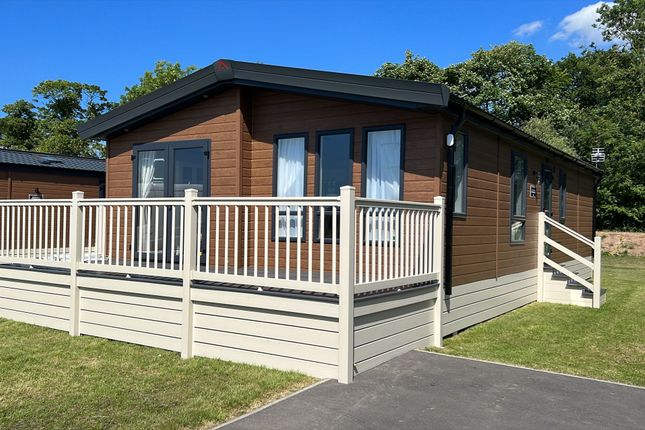 Thumbnail Lodge for sale in Gilberdyke, Brough