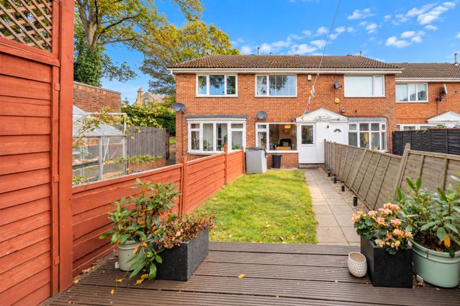 2-bed house on Warrels Court, West Yorkshire, £175,000