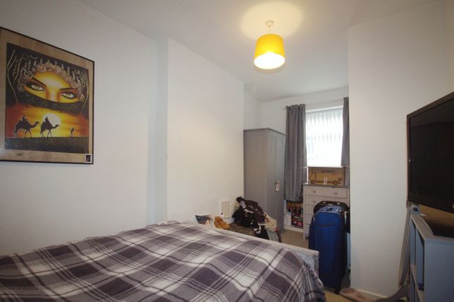 38, Sydney Street, Pudsey photo 4