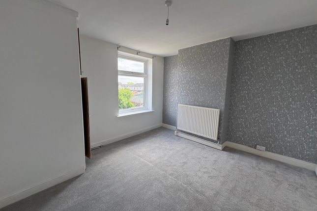 21, Sutton-in-Ashfield photo 4