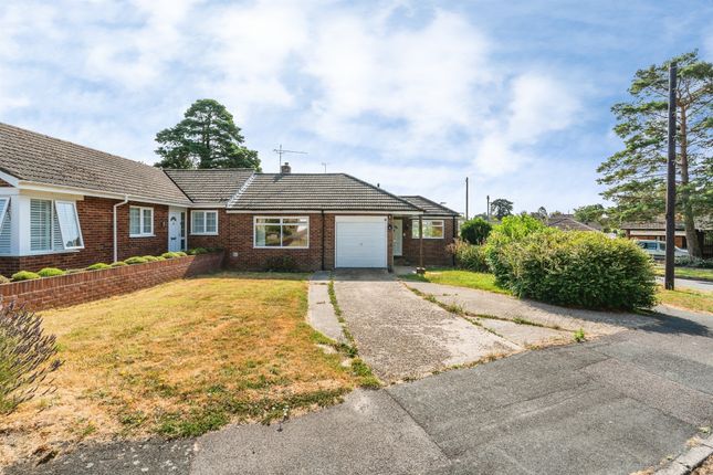 30, Willow Gardens, Southampton photo 4