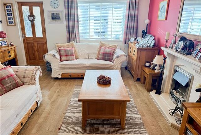35, Edmonton Road Durrington, Worthing photo 3