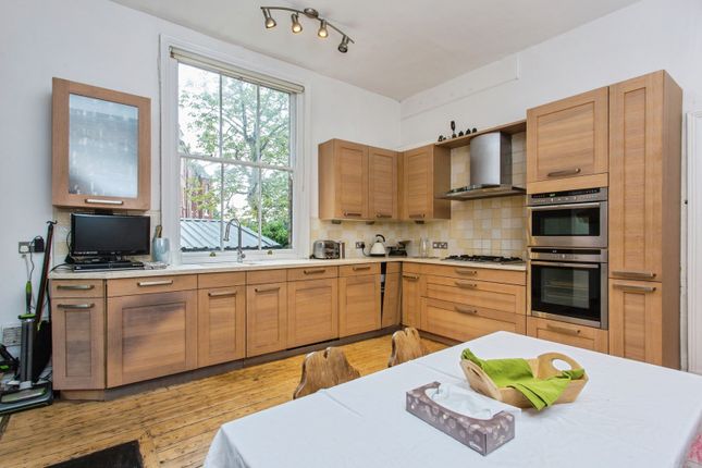 Oak Villa, 230, Garstang Road, Preston photo 3