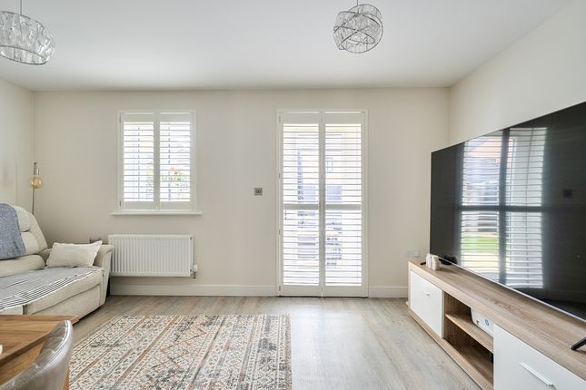 52, Maitland Place, Melksham photo 4