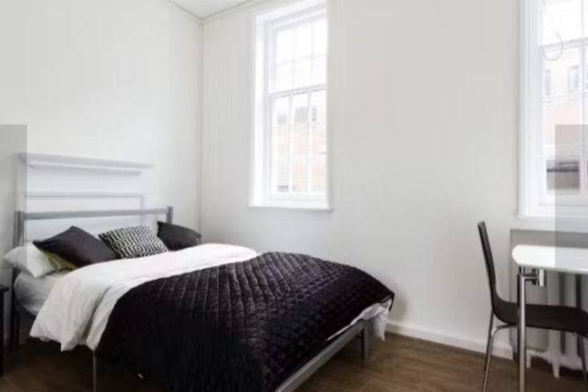 Studio to rent in Rushworth Street, London