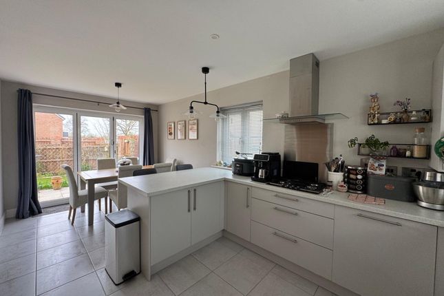 33 Northfield, Yetminster, Sherborne photo 3