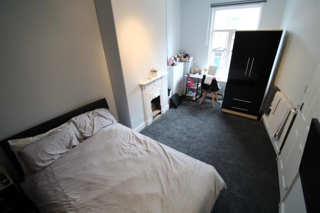 Headingley Avenue, Leeds photo 5