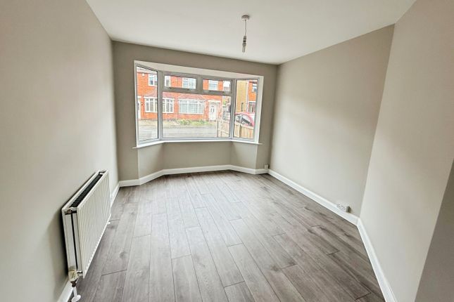 22 Burleigh Road, Hinckley photo 2