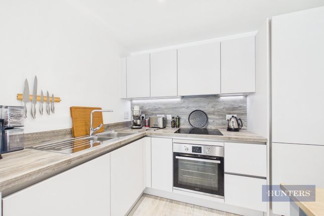 16 Riverside House, Thomas Blake Avenue, Southampton photo 4