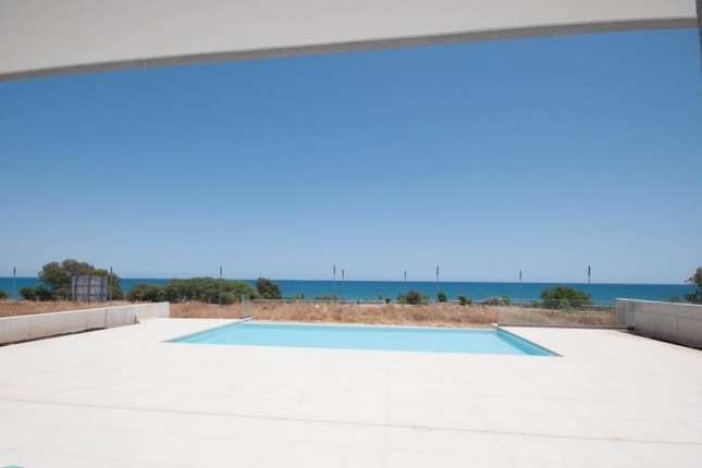 Villa for sale in Pervolia, Larnaca, Cyprus