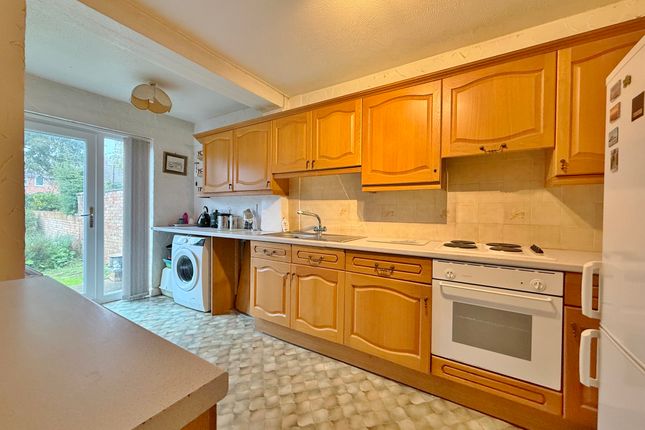 Shearwater Drive, Portsmouth photo 4