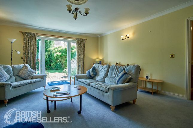 8, Beatrice Way, Wiltshire photo 3