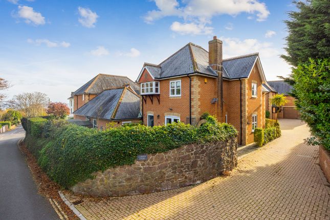 Endwood, 4 Corbyn Court, Torquay photo 3