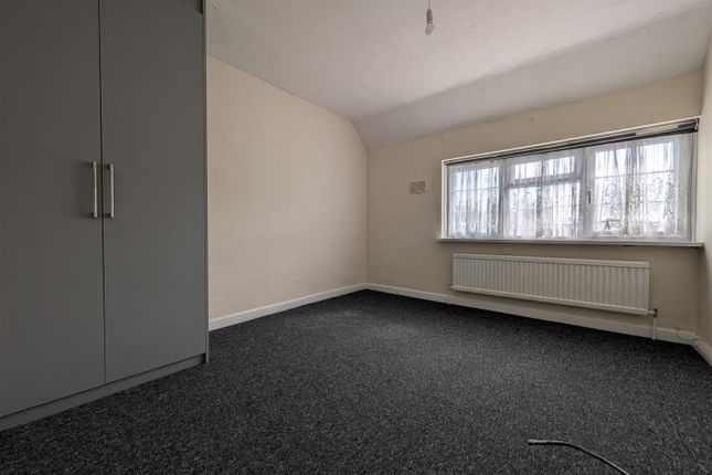 21, Wescott Way, Uxbridge photo 3