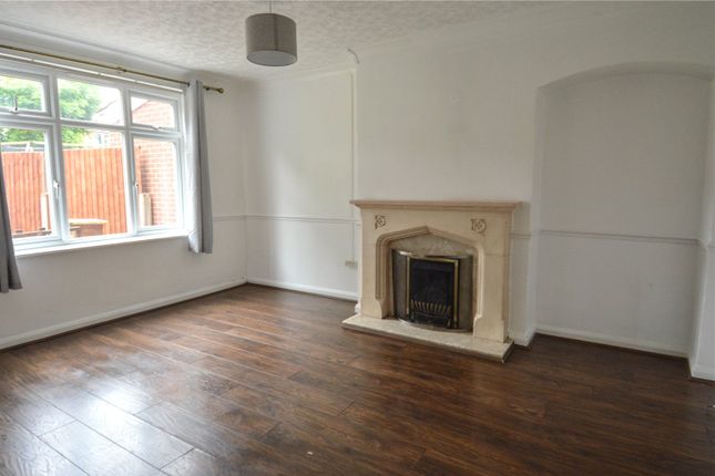 25, Tinkers Farm Road, West Midlands photo 3