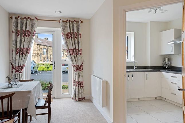 11 Chesterton Court, Railway Road, Ilkley photo 3