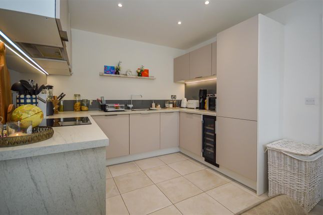 44, Ledger Way, Castleford photo 2
