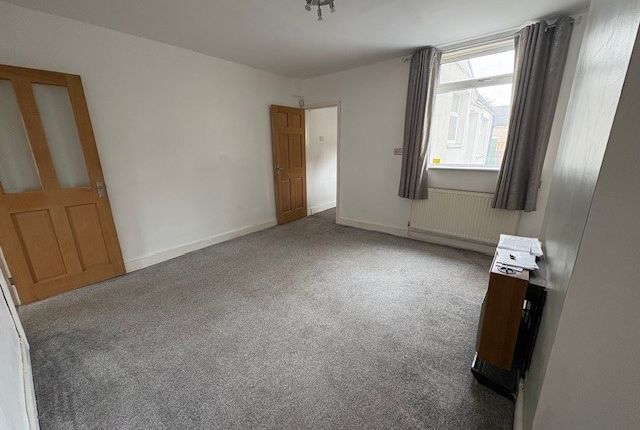 26, Sutton-in-Ashfield photo 5
