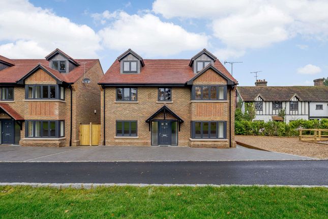 Thumbnail Detached house for sale in Grove Lane, Chesham