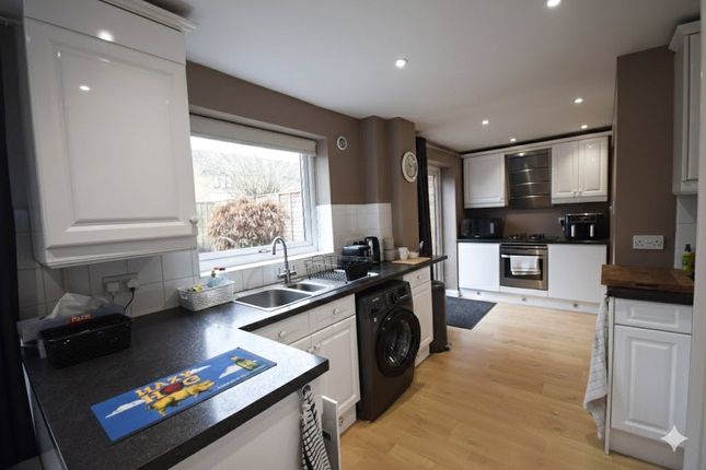 50, Tesimond Drive, Hampshire photo 4