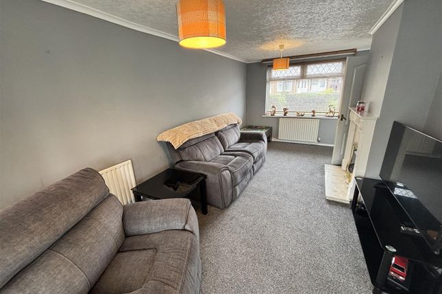 28, Hartley Road, Newton Aycliffe photo 2