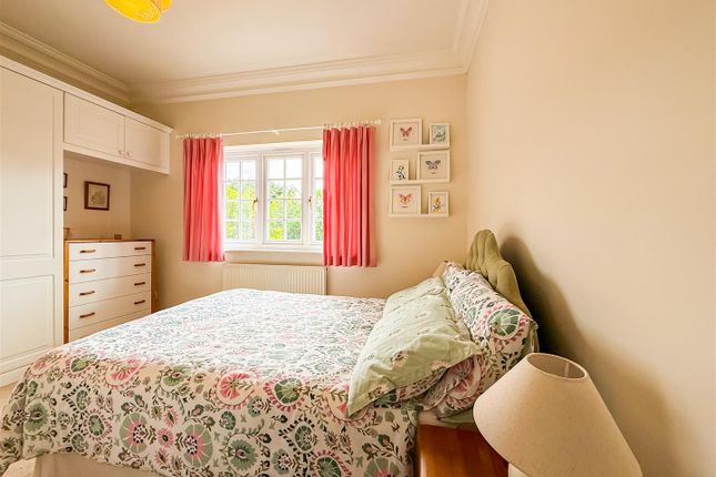 5-bed house on 10, St. Peters Field, Burnham-On-Crouch, £875,000