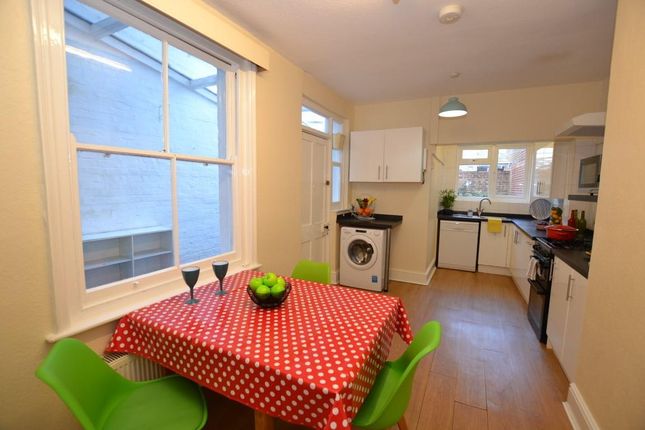 Mount Pleasant Road, Exeter photo 4