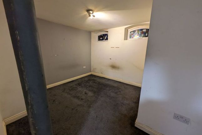 Flat 3, Camden House, Grey Street, Ashton-Under-Lyne photo 5