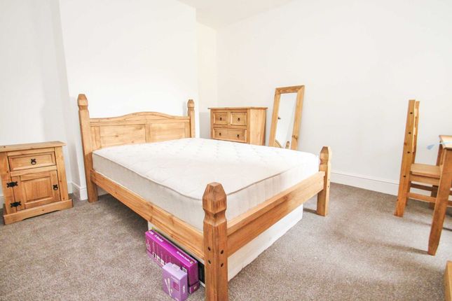 10 Sedgley Road, Bournemouth photo 4
