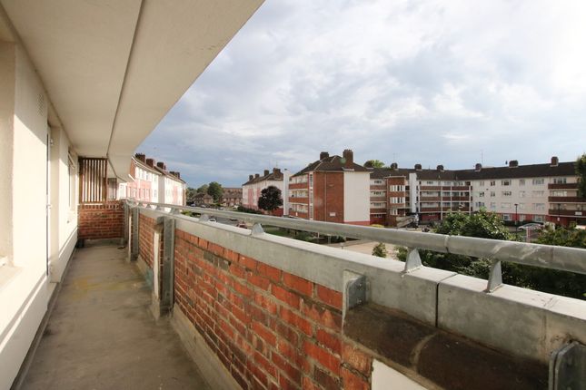 2-bed flat on 41 Hugh Gaitskell House, Butler Road, London, £305,000