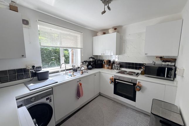 48 Llwyn-y-Mor, Caswell photo 4