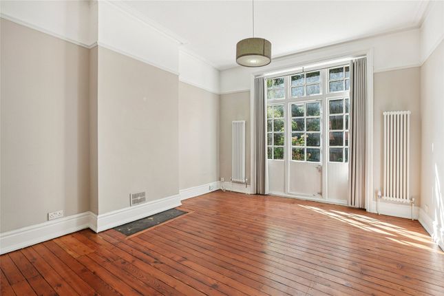 33, Queen Annes Grove, London photo 4