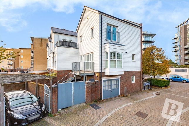 End terrace house for sale in Carmichael Avenue, Greenhithe, Kent