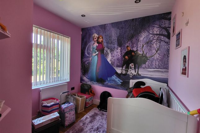 Bronte Grove, Dartford photo 3